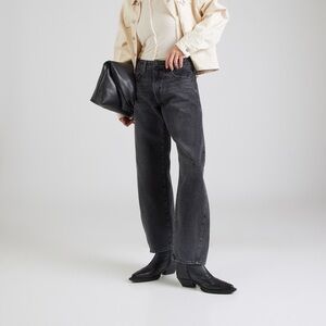 Levi’s Baggy Dad Barrel Jean